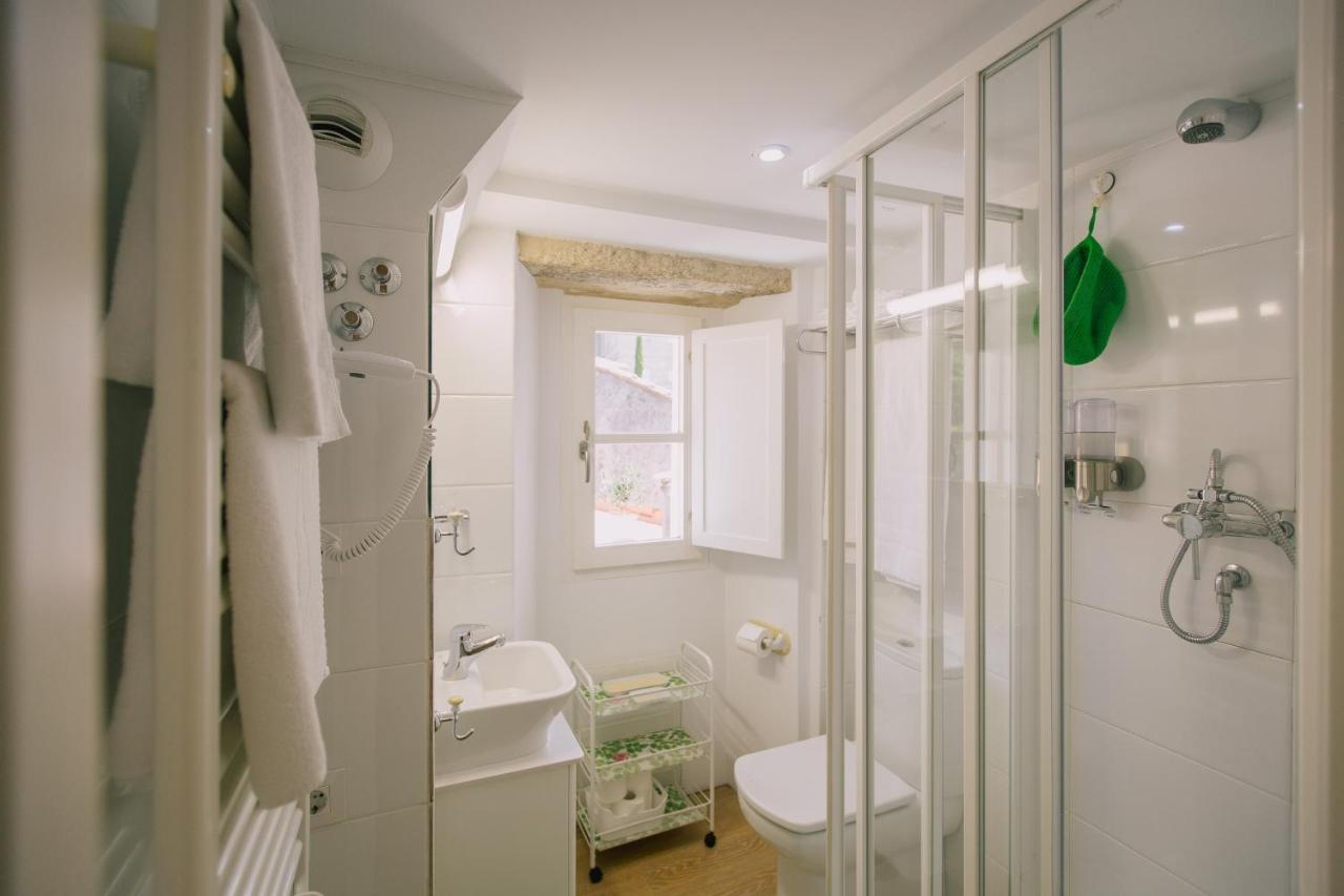 Roompedra Apartamentos Turisticos Сантьяго-де-Компостела Екстер'єр фото