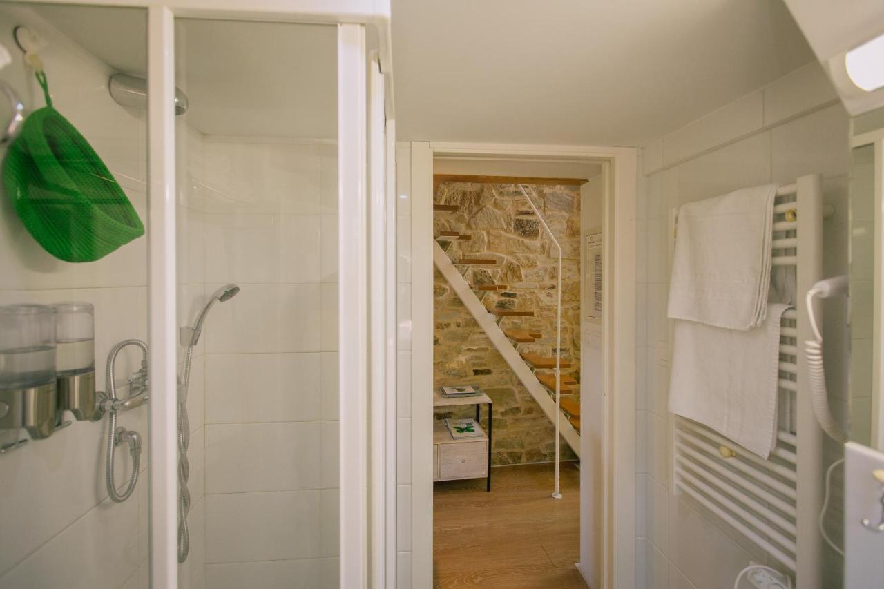 Roompedra Apartamentos Turisticos Сантьяго-де-Компостела Екстер'єр фото