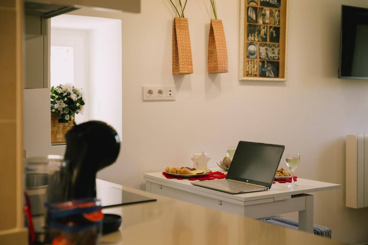 Roompedra Apartamentos Turisticos Сантьяго-де-Компостела Екстер'єр фото