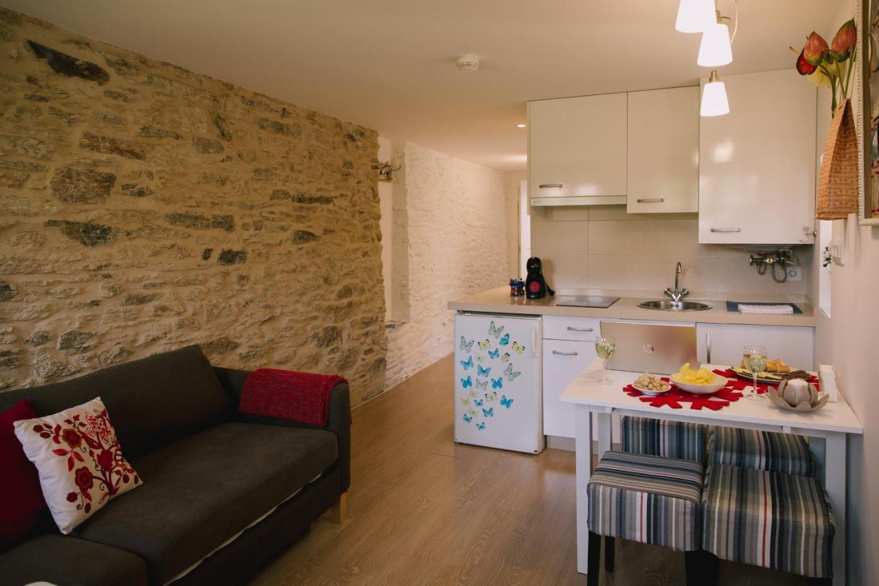 Roompedra Apartamentos Turisticos Сантьяго-де-Компостела Екстер'єр фото