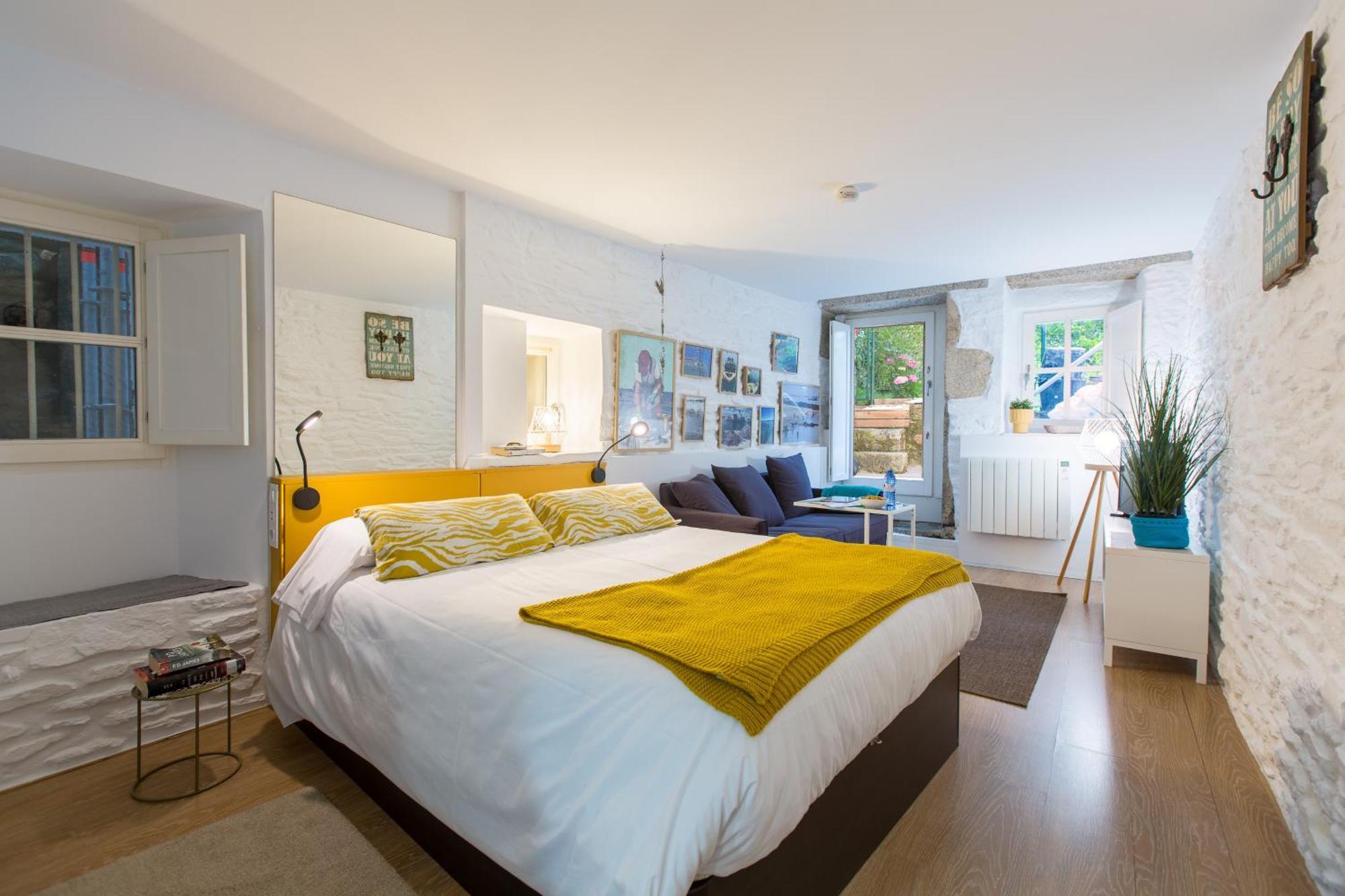 Roompedra Apartamentos Turisticos Сантьяго-де-Компостела Екстер'єр фото