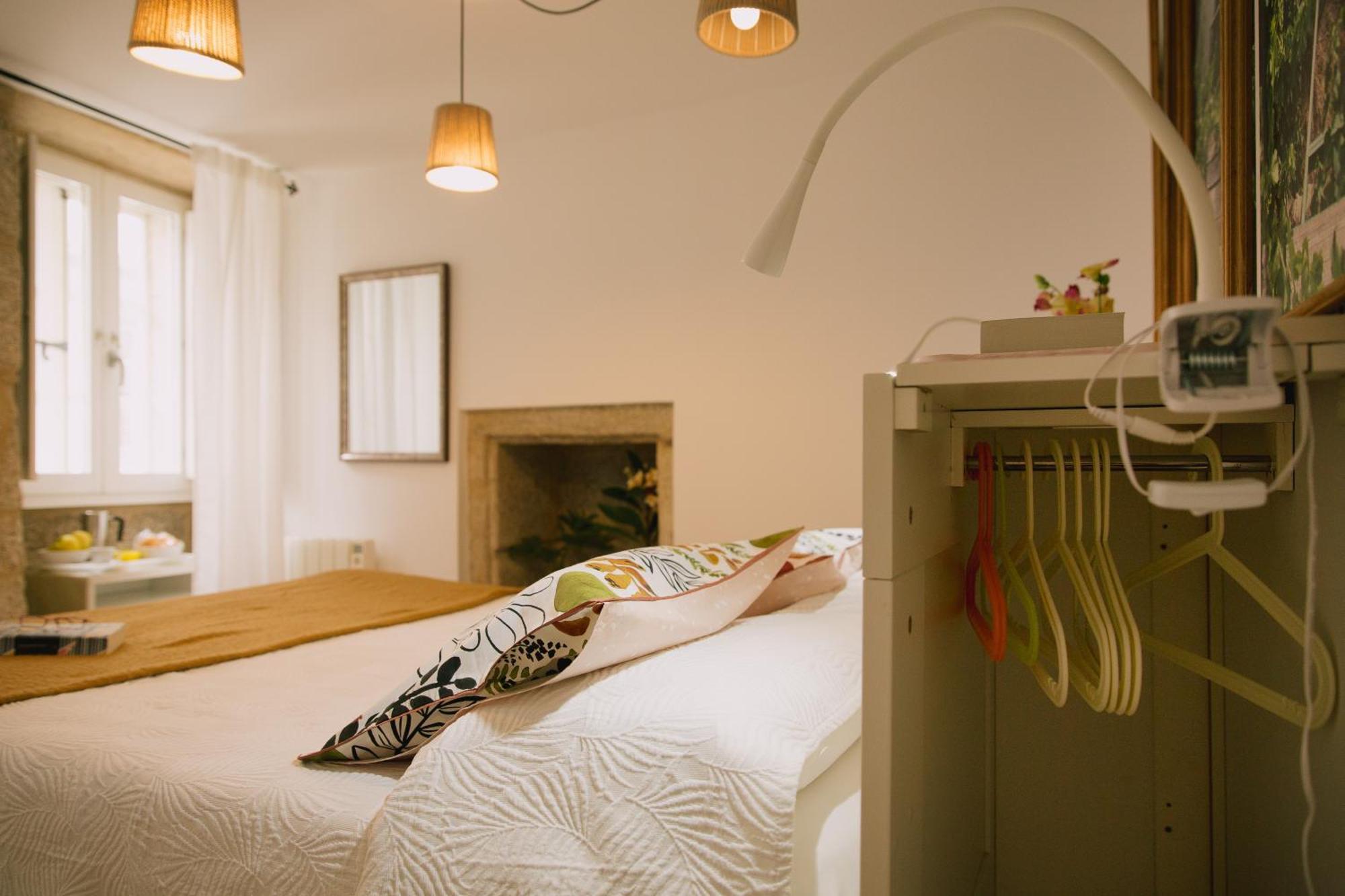 Roompedra Apartamentos Turisticos Сантьяго-де-Компостела Екстер'єр фото
