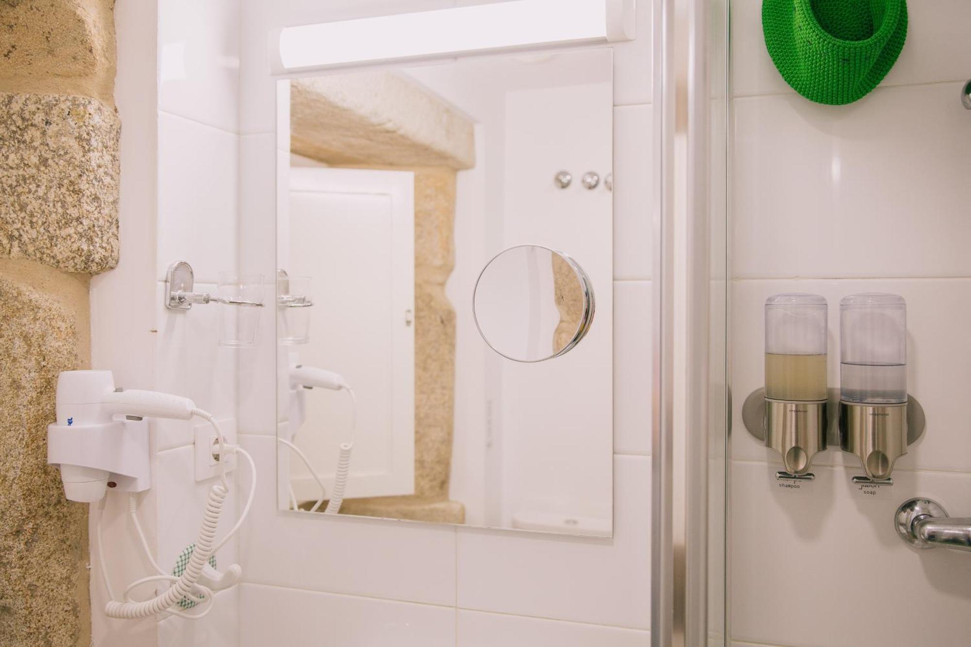 Roompedra Apartamentos Turisticos Сантьяго-де-Компостела Екстер'єр фото