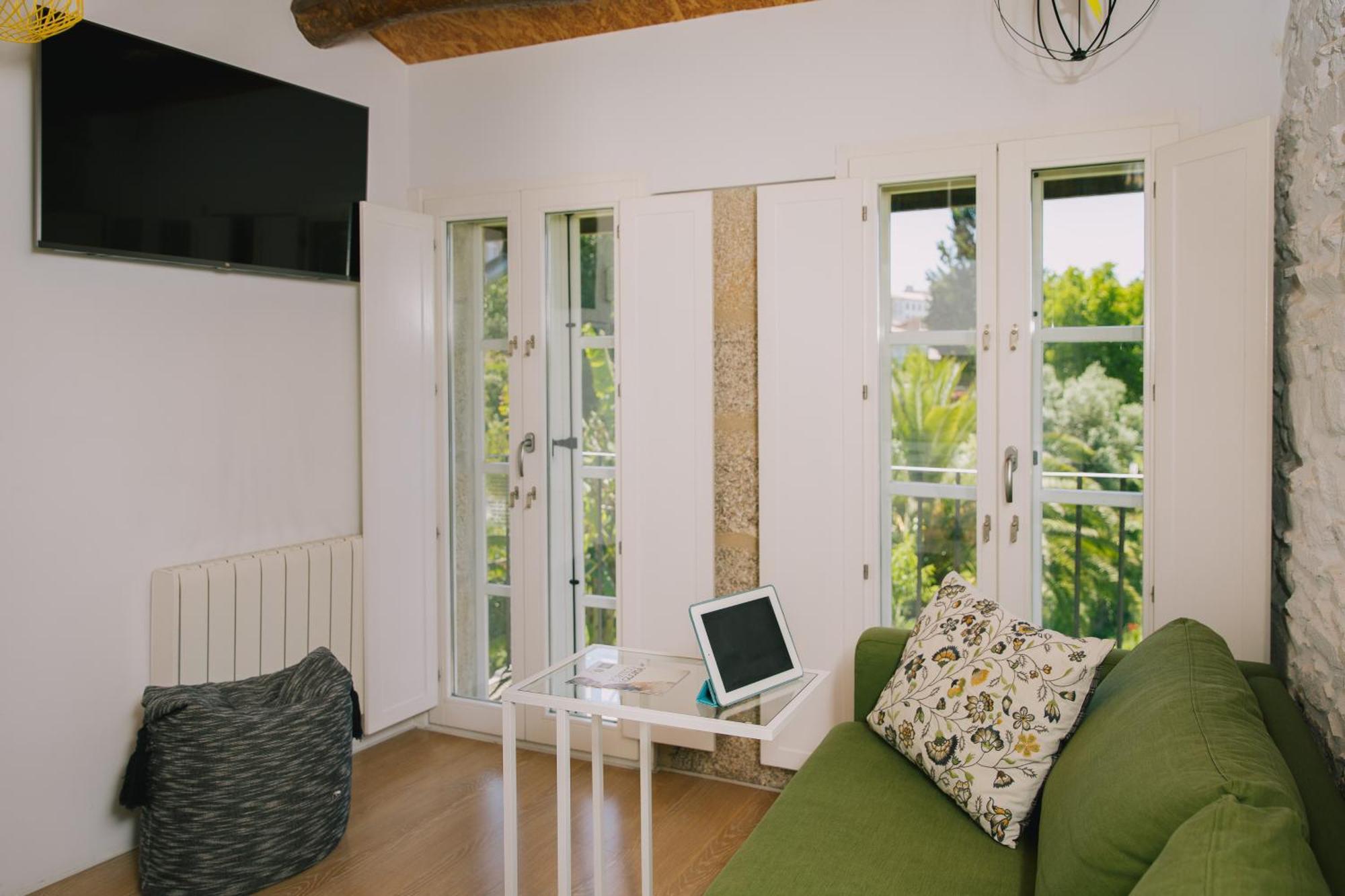 Roompedra Apartamentos Turisticos Сантьяго-де-Компостела Екстер'єр фото