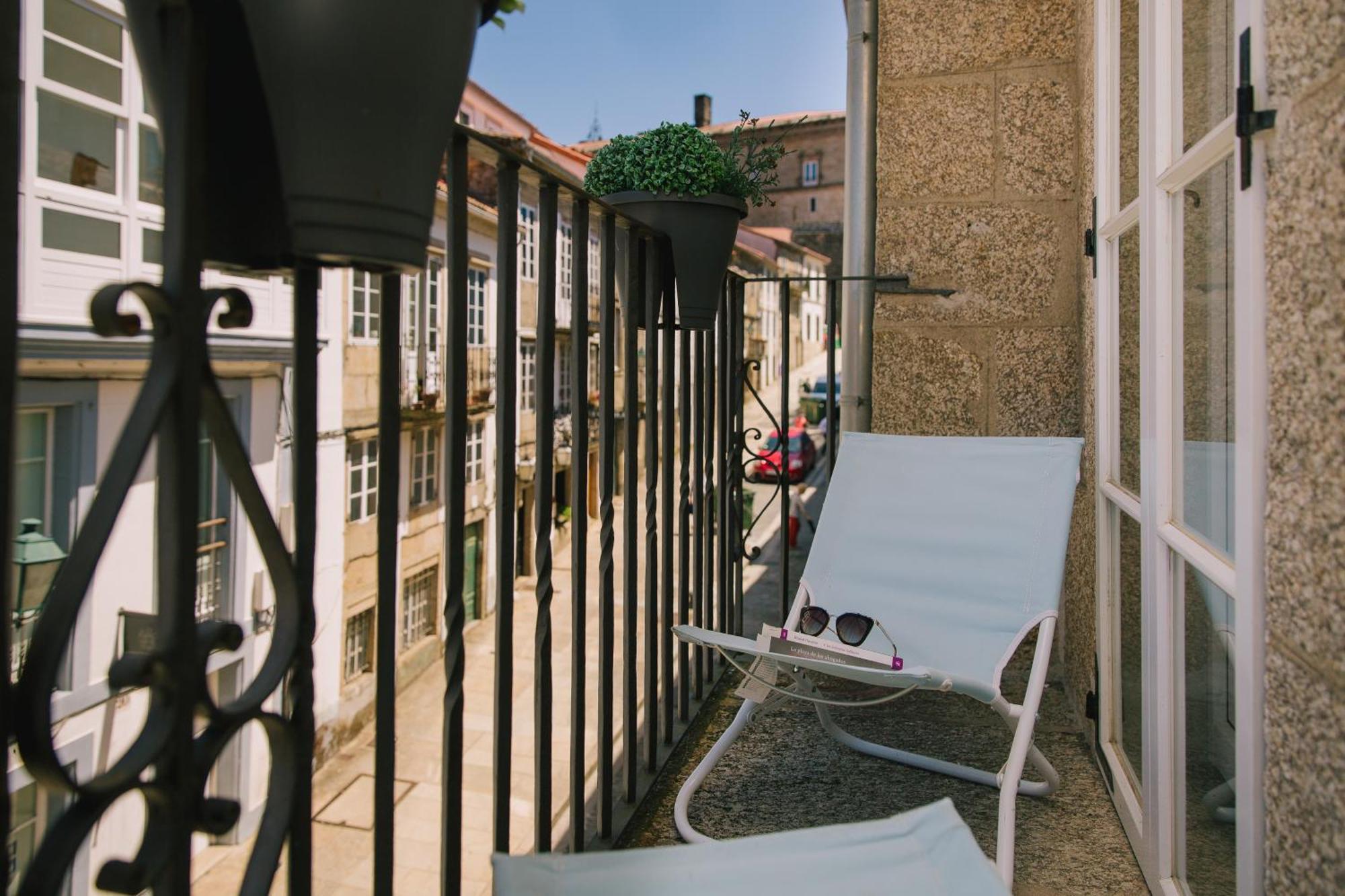 Roompedra Apartamentos Turisticos Сантьяго-де-Компостела Екстер'єр фото